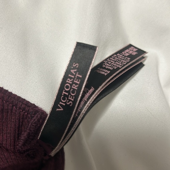 Victoria’s Secret sports bra - Picture 3 of 3